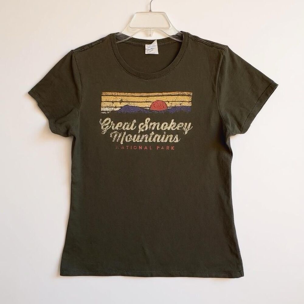 Great Smokey Mountains National Park Port & Company Olive Green T-Shirt EUC LRG